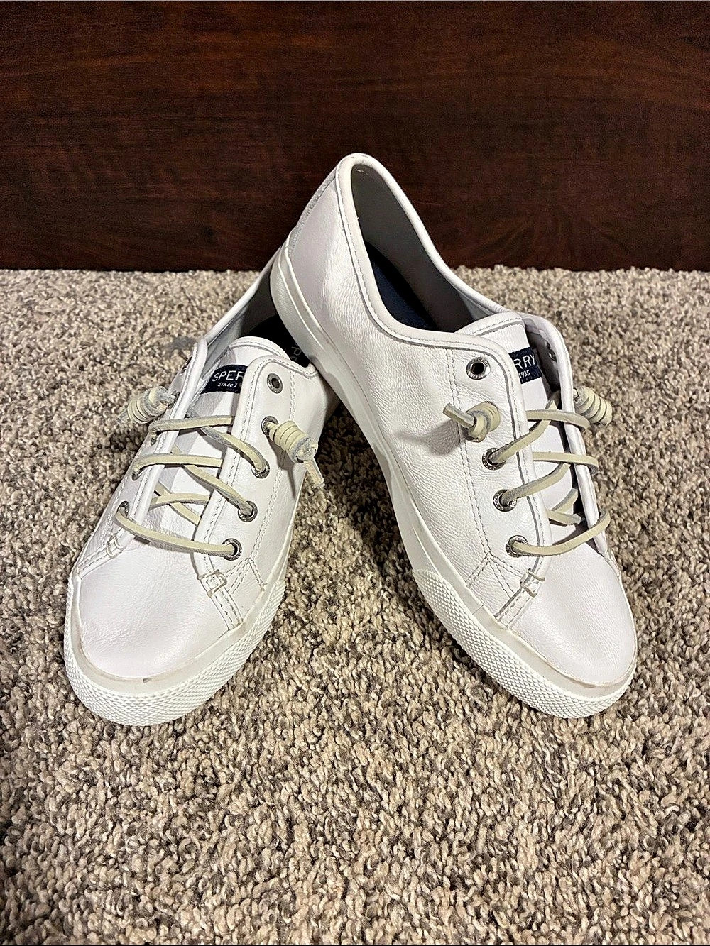Sperry Crest Vibe Leather Sneaker White Sneakers US 7.5